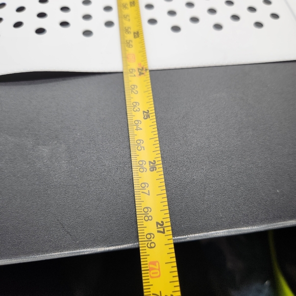 Preowned Geometric Design Retro Looking Trapper Keeper 2" 3- Ring Binder - Picture 15 of 16